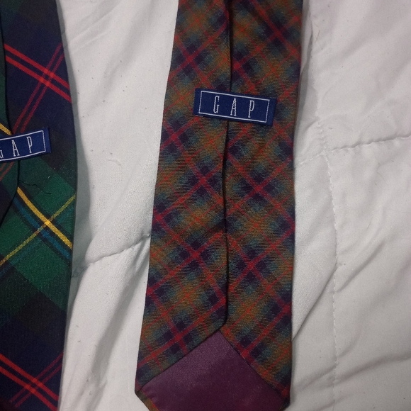 Ties - Picture 4 of 5